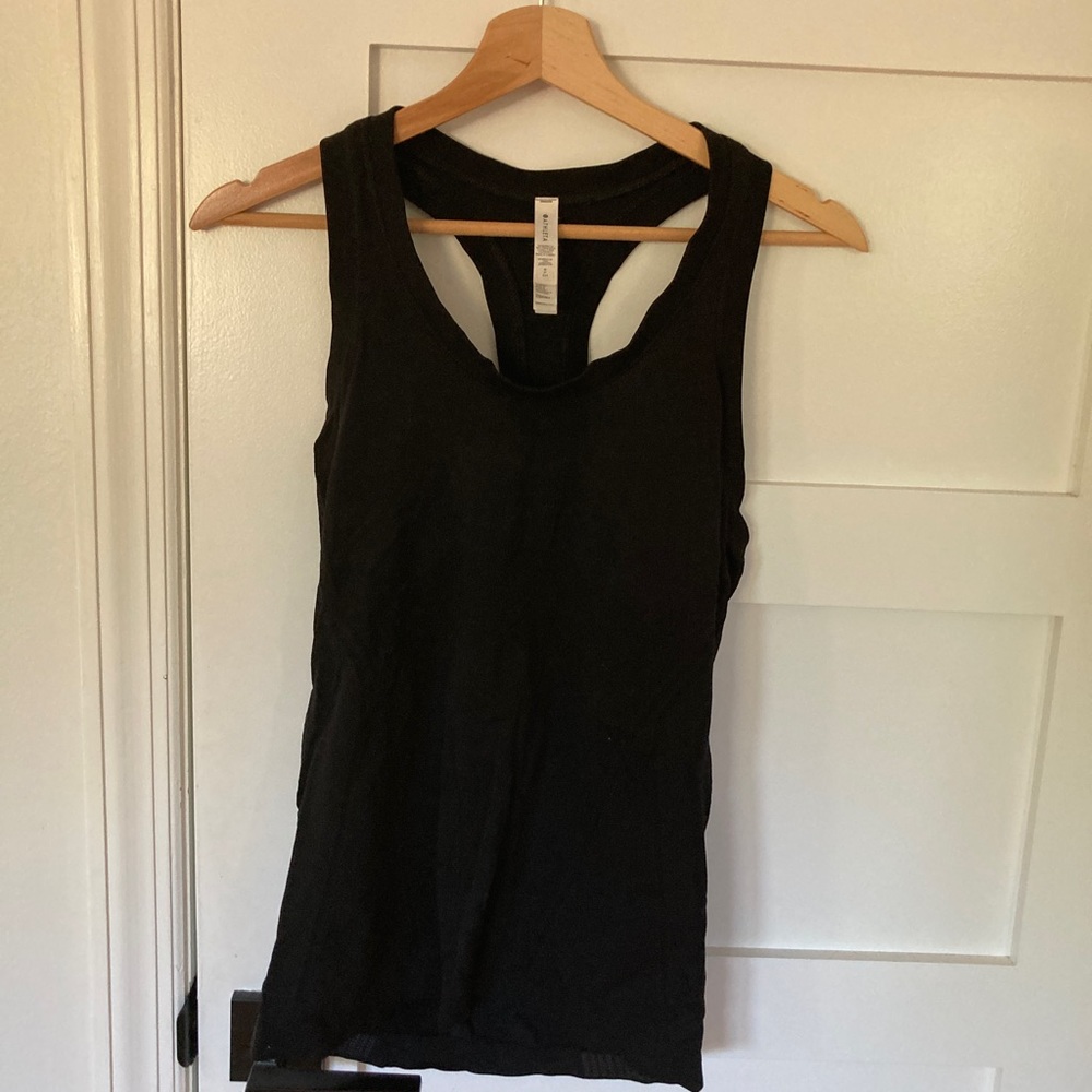 Athleta Momentum Tank